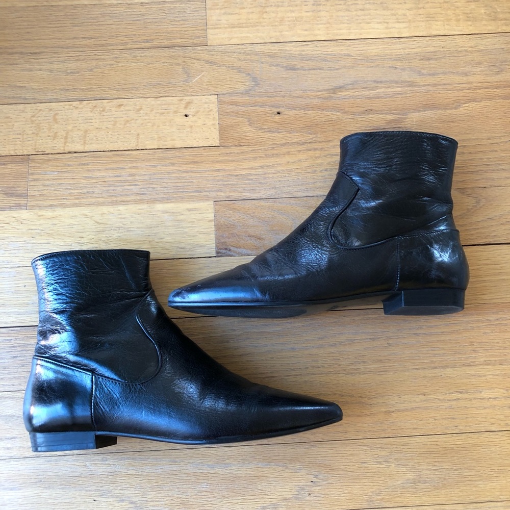 Zara pointed toe flat booties 💕